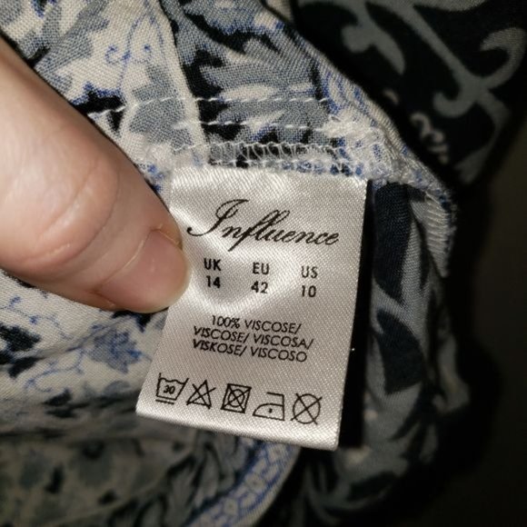 Influence Floral Robe Size 10 - Picture 4 of 6